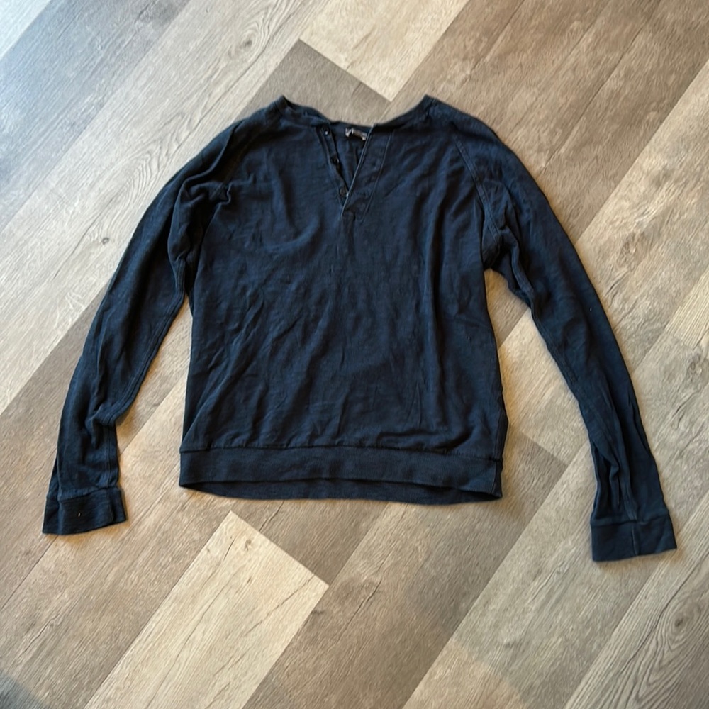 Vince Men’s Navy Blue Henley Shirt L - A25
